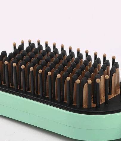 Sleek Stroke Hair Brush © - The Gadgez